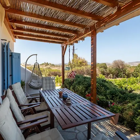 Noho Pounda House 3 Bedroom Holiday home Parikia (Paros)
