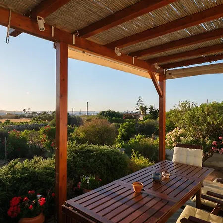 Noho Pounda House 3 Bedroom * Parikia (Paros)
