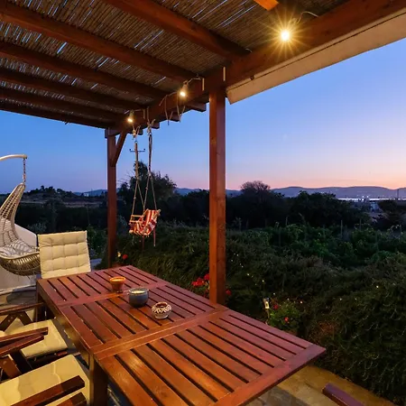 Noho Pounda House 3 Bedroom Parikia (Paros)